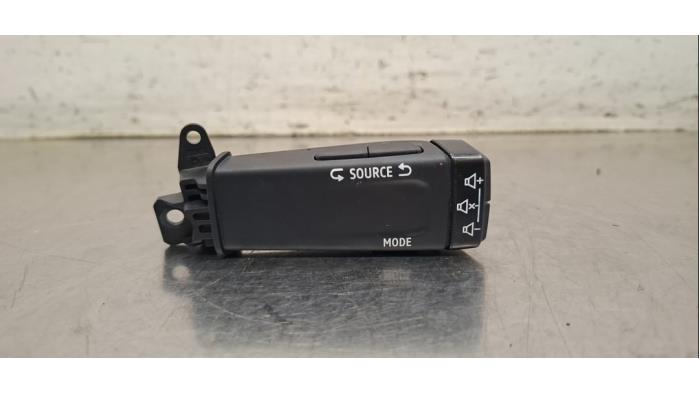 Commande radio volant Renault Austral