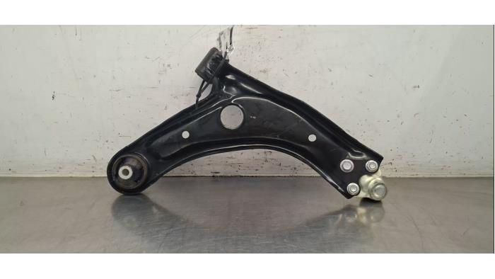 Bras de suspension avant gauche Toyota Yaris Cross