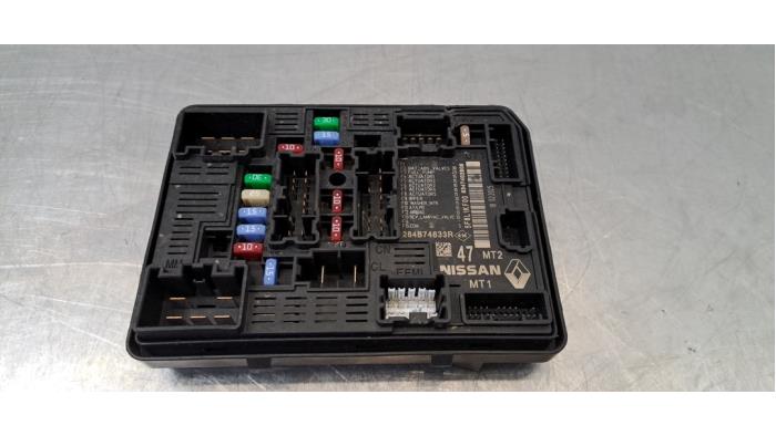 Boîte à fusibles Renault Clio