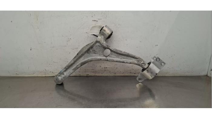 Bras de suspension avant gauche Mercedes EQB