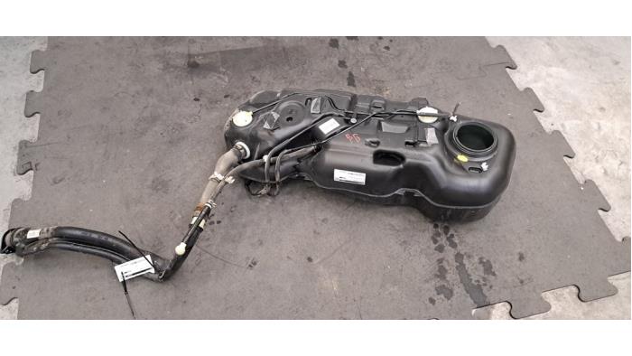 Réservoir de carburant Suzuki SX-4