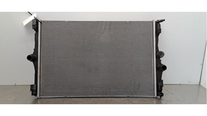 Radiateur Mercedes EQB