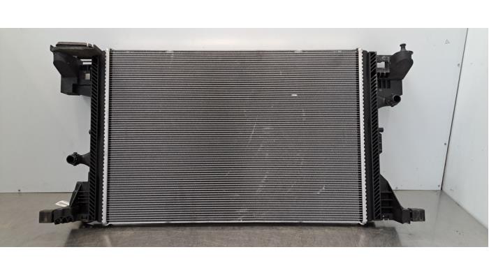 Radiateur Mercedes EQB