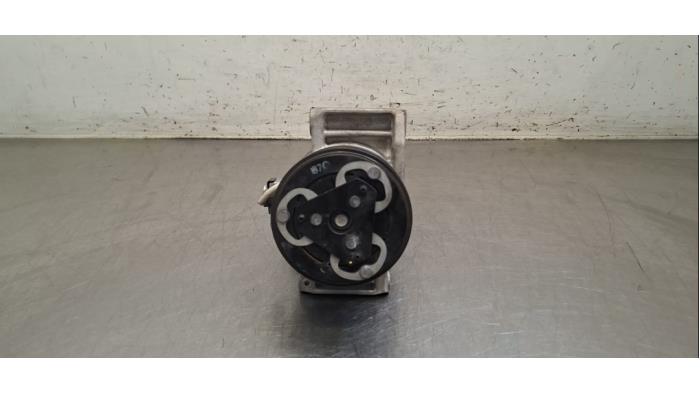 Pompe clim Dacia Sandero
