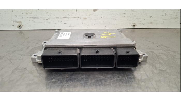 Ordinateur gestion moteur Dacia Sandero