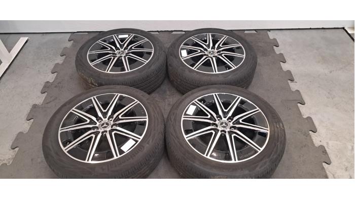 Kit jantes + pneumatiques Mercedes EQB