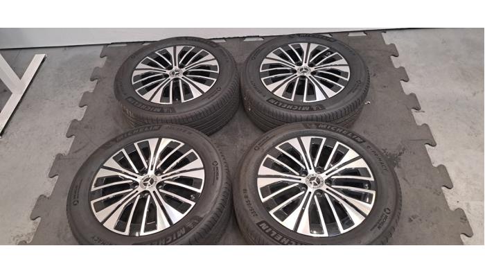 Kit jantes + pneumatiques Mercedes EQB