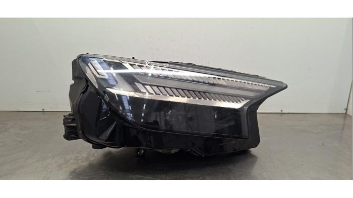 Phare droit Audi Q4