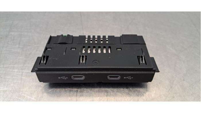 Connexion USB Audi Q4