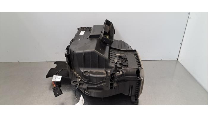 Boîtier chauffage Audi Q4