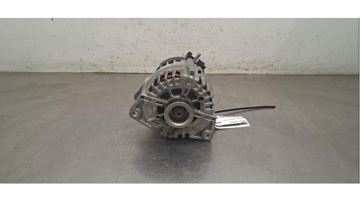 Dynamo Mercedes C-Klasse
