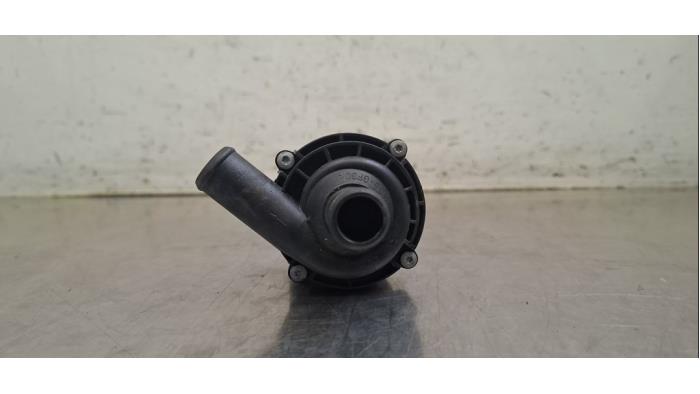 Pompe à eau supplémentaire Mercedes C-Klasse