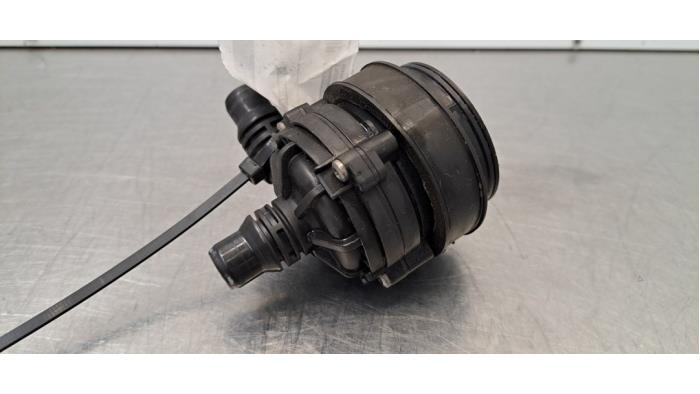 Pompe à eau supplémentaire Mercedes C-Klasse