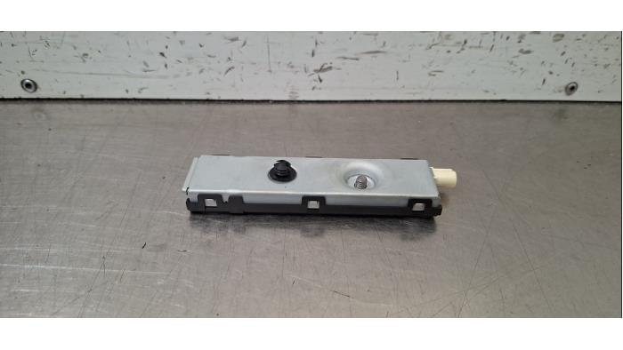 Antenne amplificateur Mercedes C-Klasse