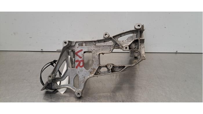 Cadre phare droit Mercedes C-Klasse