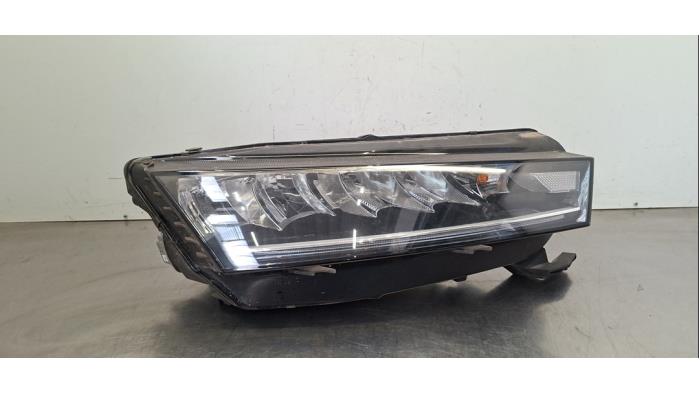 Phare droit Skoda Octavia