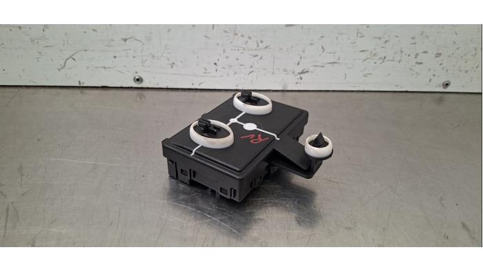 Module verrouillage central des portes Skoda Octavia