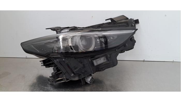 Phare droit Mazda 3.