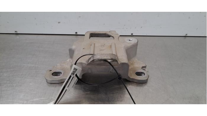 Support moteur Mazda 3.