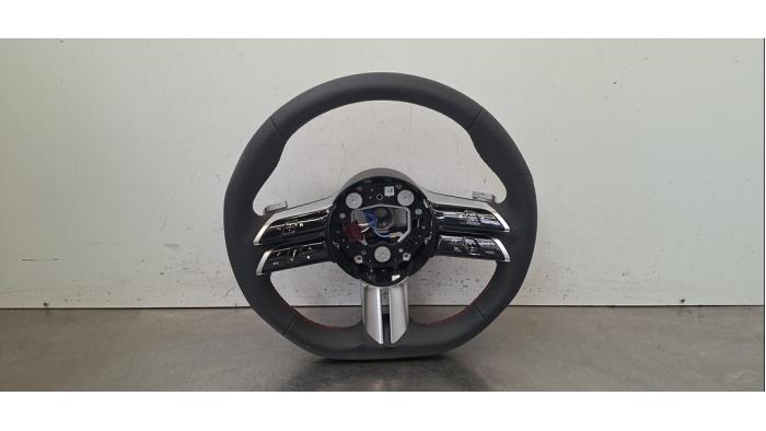 Volant Mercedes EQB