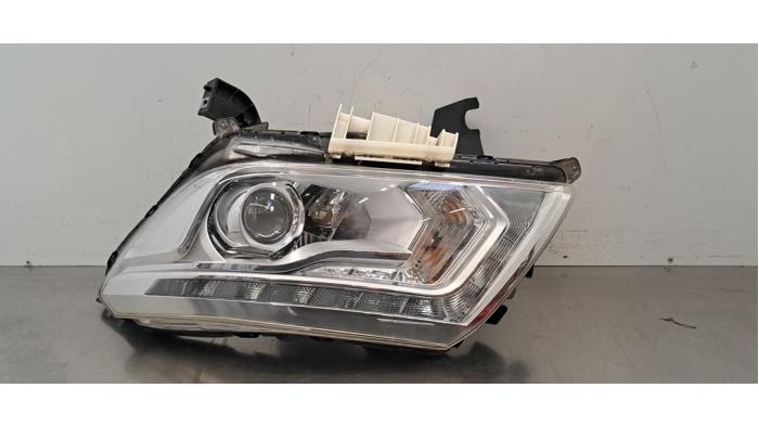 Phare gauche Nissan Navara
