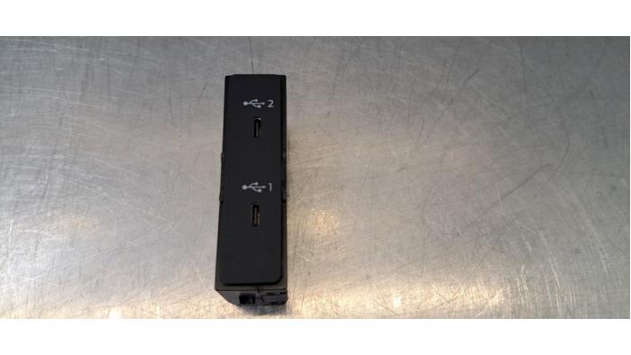 Connexion USB Audi Q3