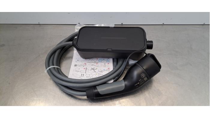 Chargeur de batterie divers BMW iX1