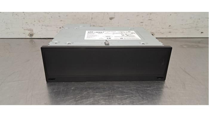Module radio Audi Q3