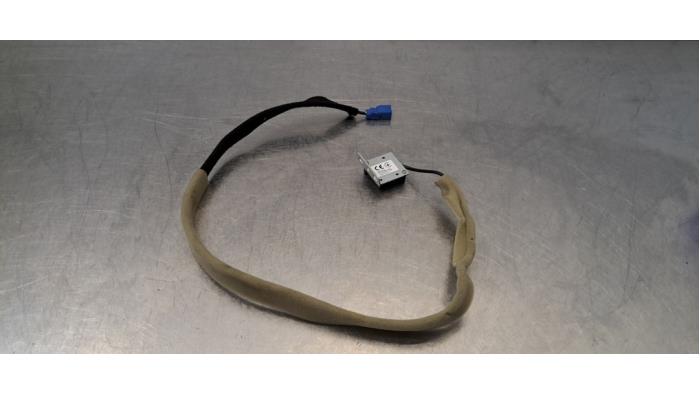 Antenne amplificateur Renault Master