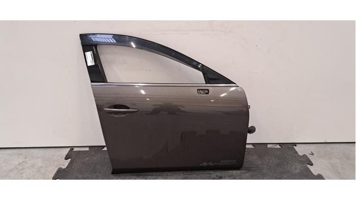 Portière 4portes avant droite Mazda 3.
