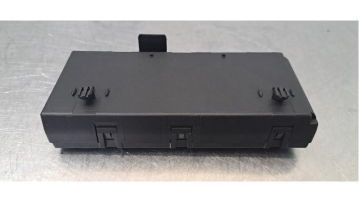 Module passage hayon BMW iX1