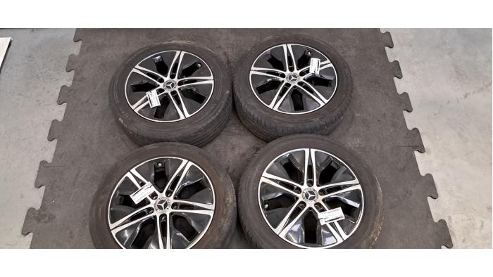 Kit jantes + pneumatiques Mercedes C-Klasse