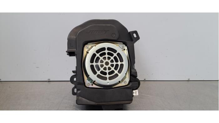 Haut-parleur Mazda 3.