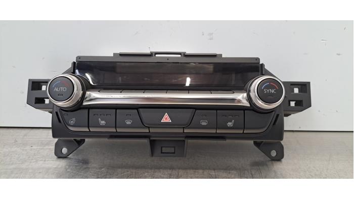 Panneau de commande clim Mazda 3.