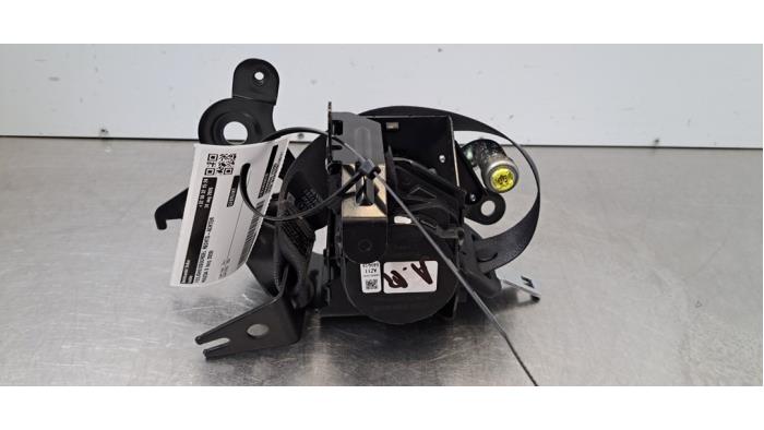 Ceinture de sécurité arrière droite Mazda 3.