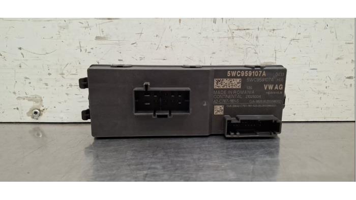 Module passage hayon Skoda Karoq