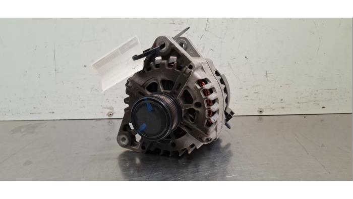 Dynamo Mercedes C-Klasse