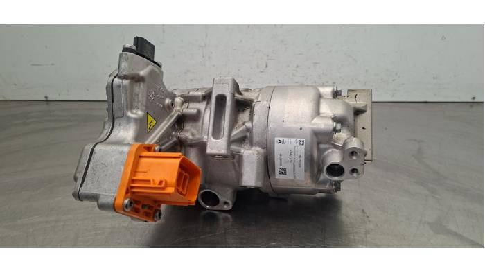 Pompe clim Renault Captur