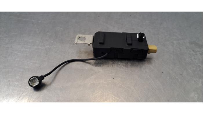 Antenne amplificateur Renault Captur