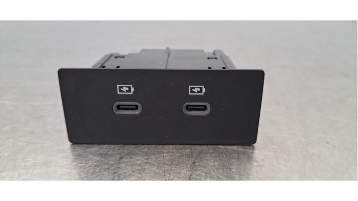 Connexion USB Renault Captur