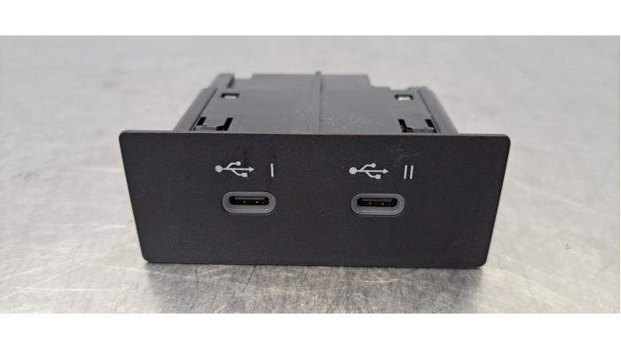 Connexion USB Renault Captur