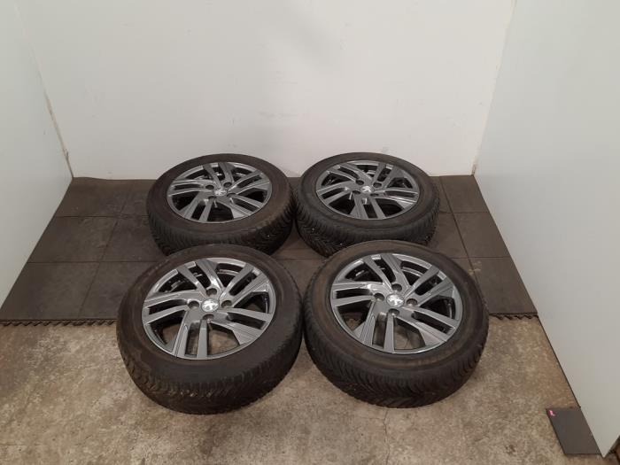Kit jantes + pneus d'hivers Peugeot 208