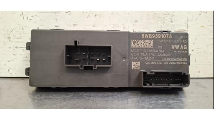 Module passage hayon Audi RS3