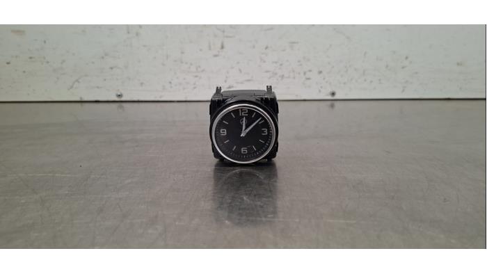 Horlogerie Mercedes C-Klasse