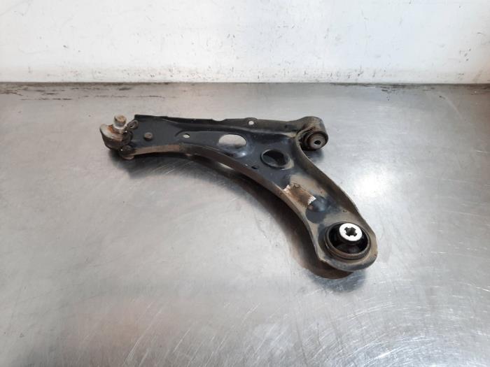 Bras de suspension avant gauche Peugeot 208
