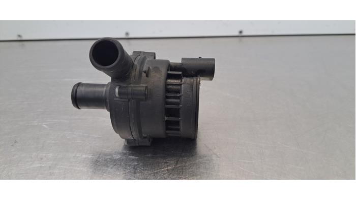 Pompe à eau supplémentaire Mercedes C-Klasse