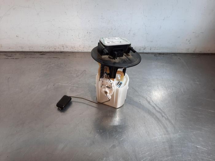 Pompe carburant électrique Peugeot 208