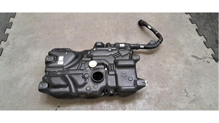 Réservoir de carburant Opel Vivaro