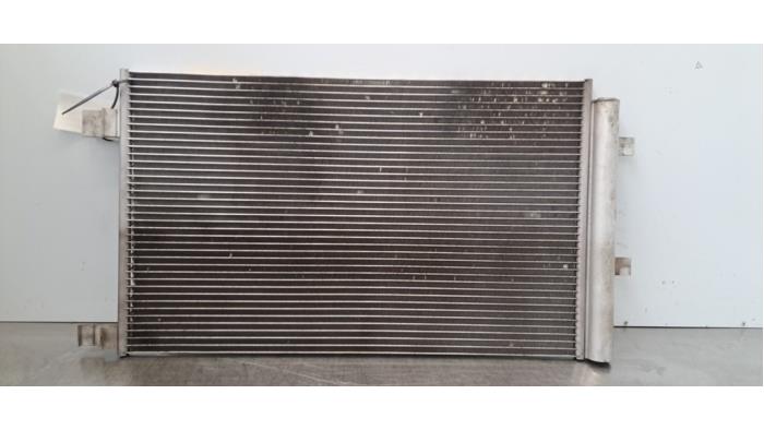 Condensateur clim Renault Megane