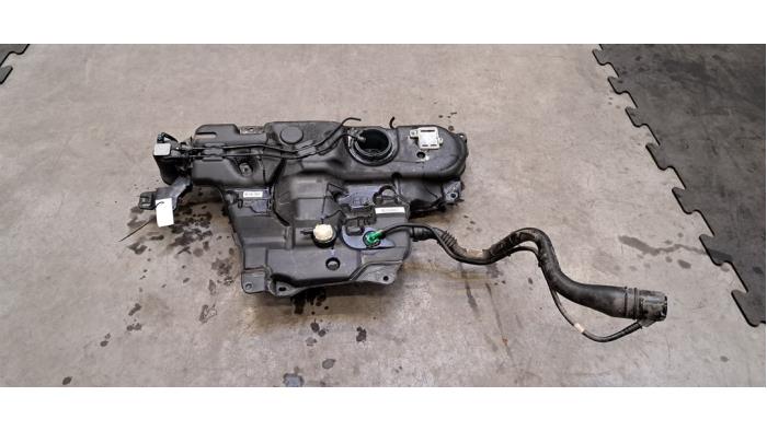 Réservoir de carburant Renault Megane